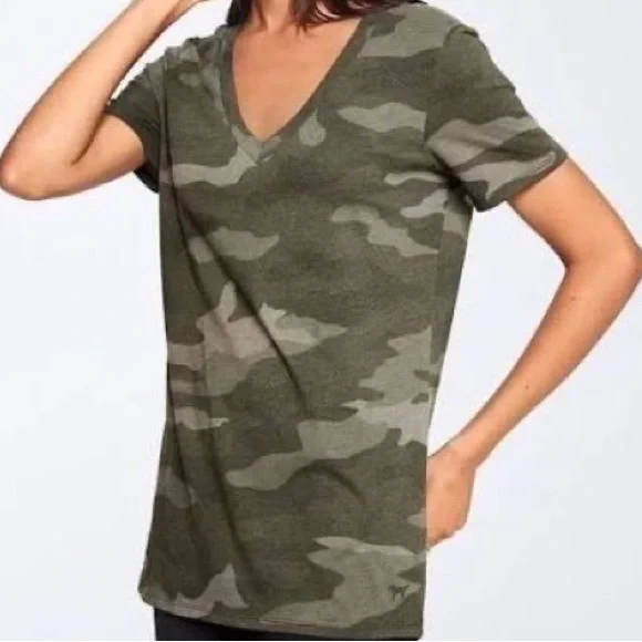 PINK Victoria Secret Camo v-neck t-shirt - Picture 1 of 3